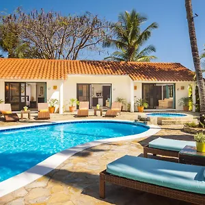 Garden By The Sea **** Sosúa